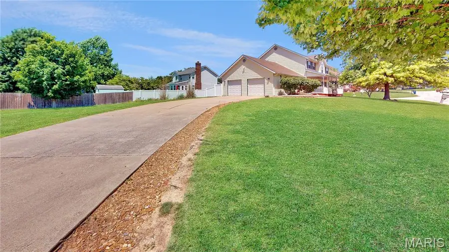 3284 Tanglebrook Drive, Belleville, IL 62221 - #2