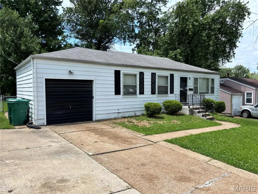 10235 Cabot Drive, Saint Louis, MO 63137 - #2