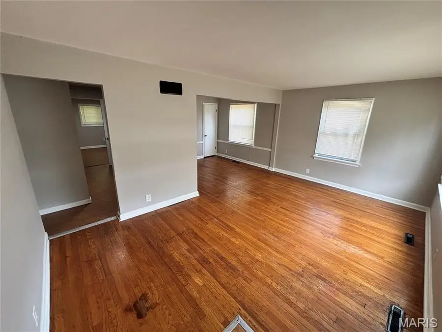 10235 Cabot Drive, Saint Louis, MO 63137 - #3