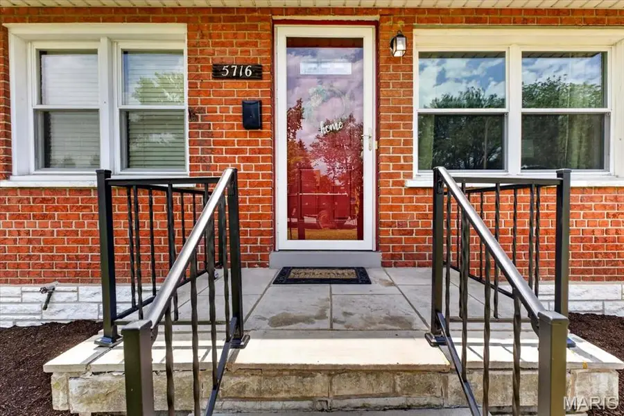 5716 Eichelberger Street, Saint Louis, MO 63109 - #2