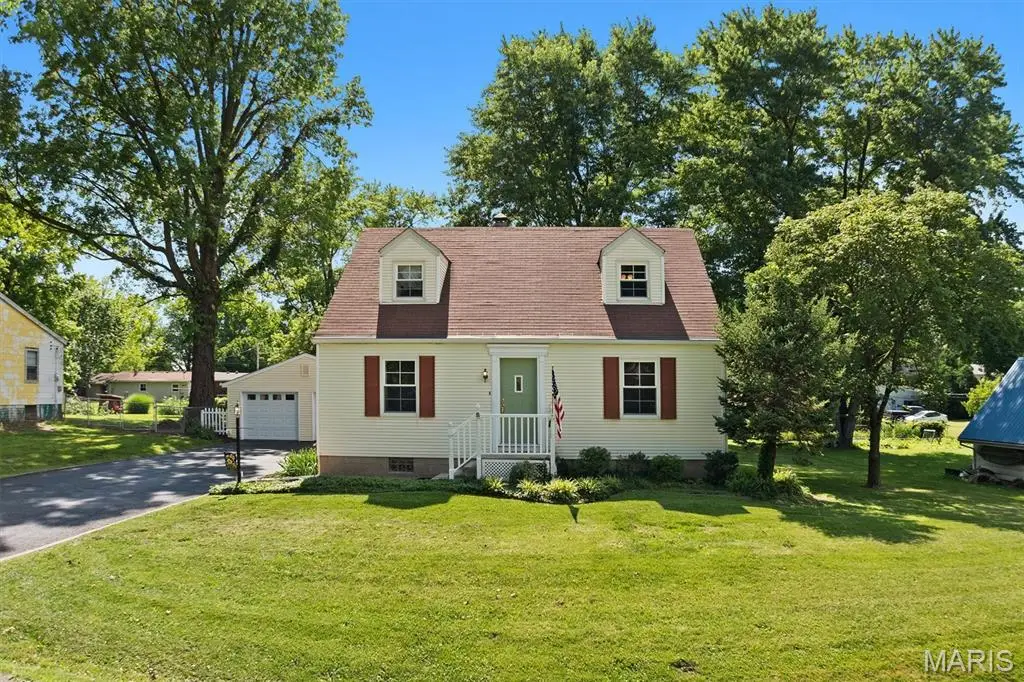 25 Roselawn Avenue, Fairview Heights, IL 62208 - #1