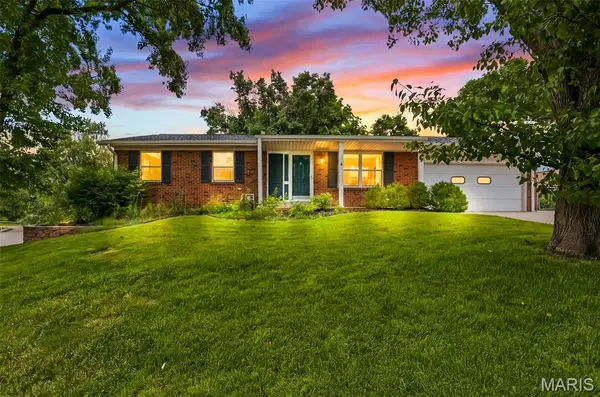 3350 Greenbridge Drive, Bridgeton, MO 63044