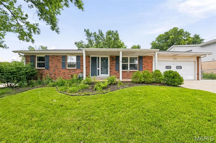 3350 Greenbridge Drive, Bridgeton, MO 63044 - #2