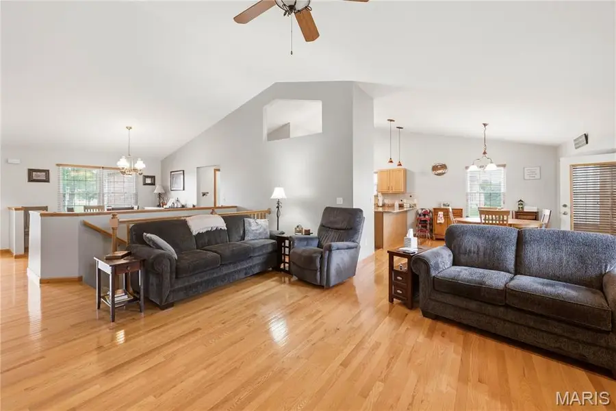 818 E Wood Drive, Columbia, IL 62236 - #3
