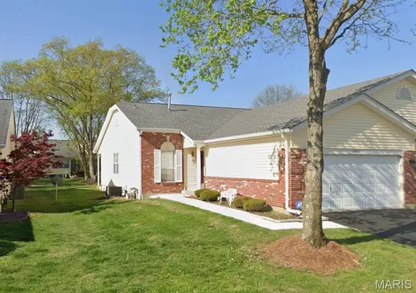 16054 Rose Wreath Lane, Florissant, MO 63034