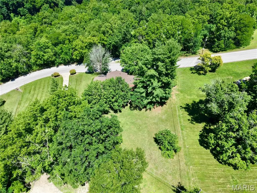 4 El Rancho Drive, Hannibal, MO 63401 - #3