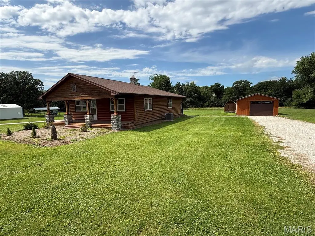 519 E Walnut Street, Perry, MO 63462 - #1