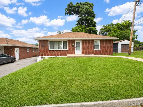 9301 Miriam Avenue, Overland, MO 63114