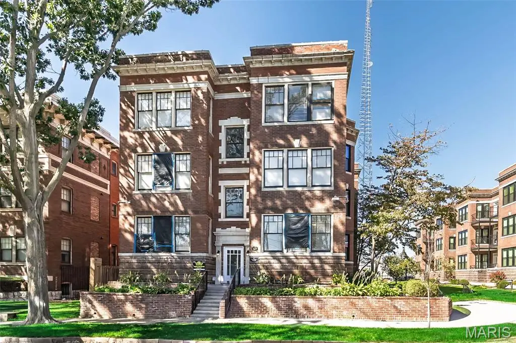 527 Clara Avenue #1A, Saint Louis, MO 63112 - #1