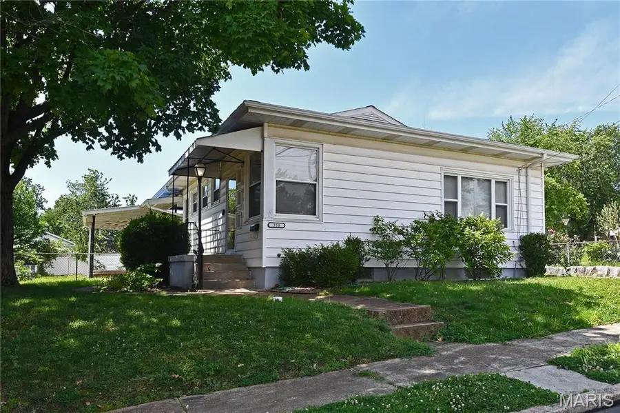 358 W Loretta Avenue, Lemay, MO 63125 - #2