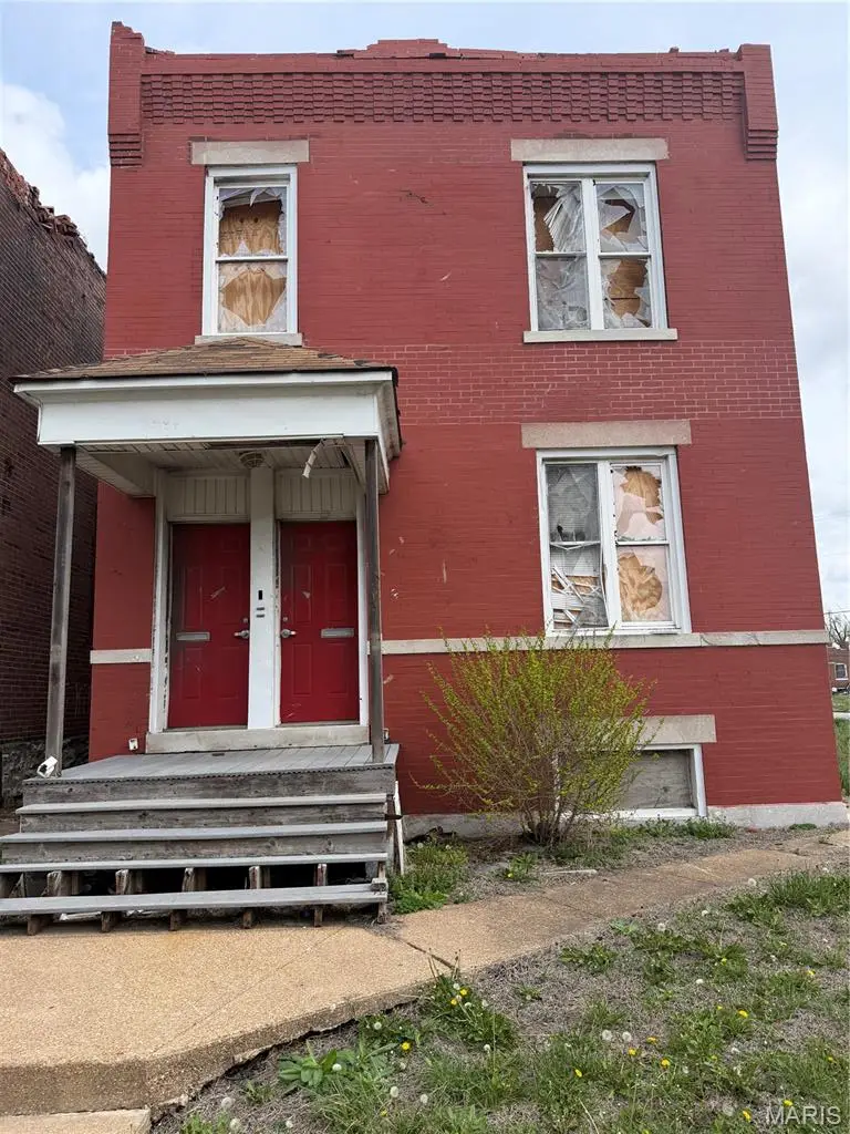 4305 Margaretta Avenue, Saint Louis, MO 63115 - #1