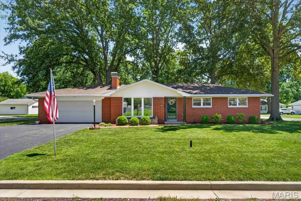 612 S Polk Street, Millstadt, IL 62260 - #1