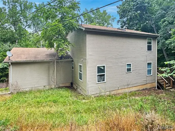 695 Castle Court, Lake Sherwood, MO 63357