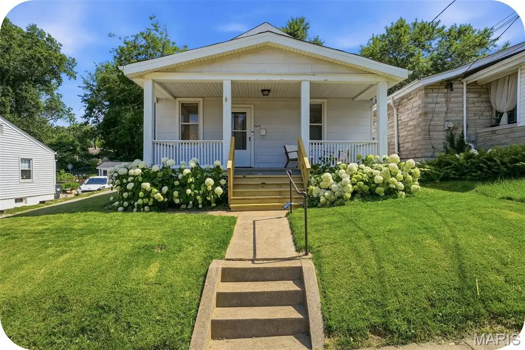 7614 Weaver Avenue, Maplewood, MO 63143 - #1