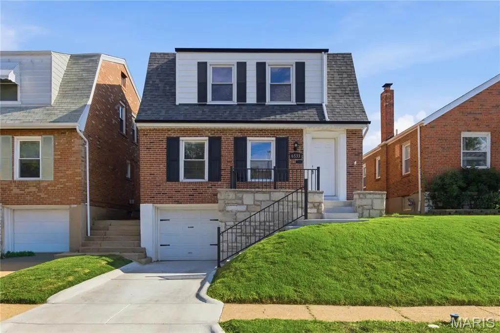6533 Tholozan Avenue, Saint Louis, MO 63109 - #1