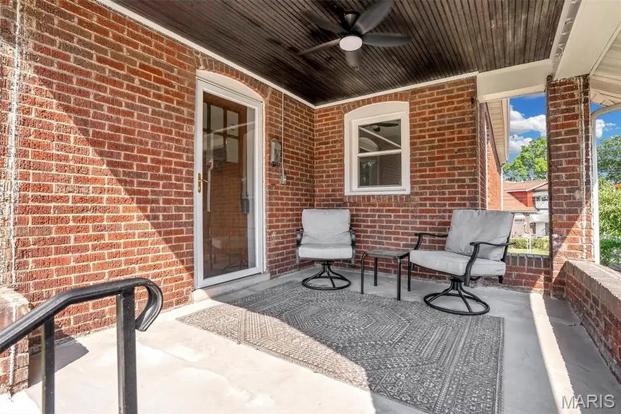 5810 S Kingshighway Boulevard, Saint Louis, MO 63109 - #3