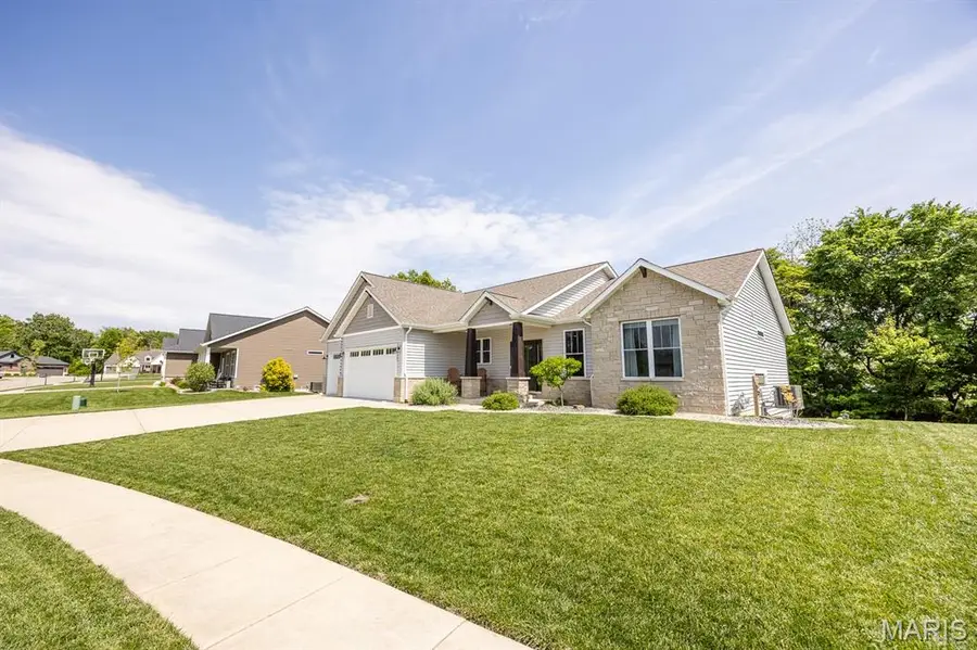 1522 Sagaponak Lane, Troy, IL 62294 - #2