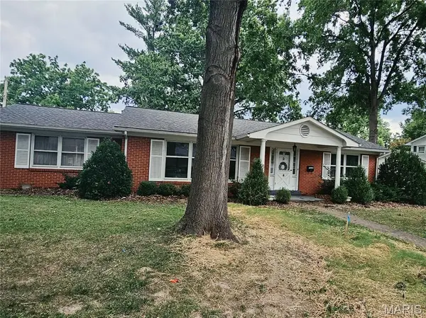 8 Friendship Court, Troy, MO 63379