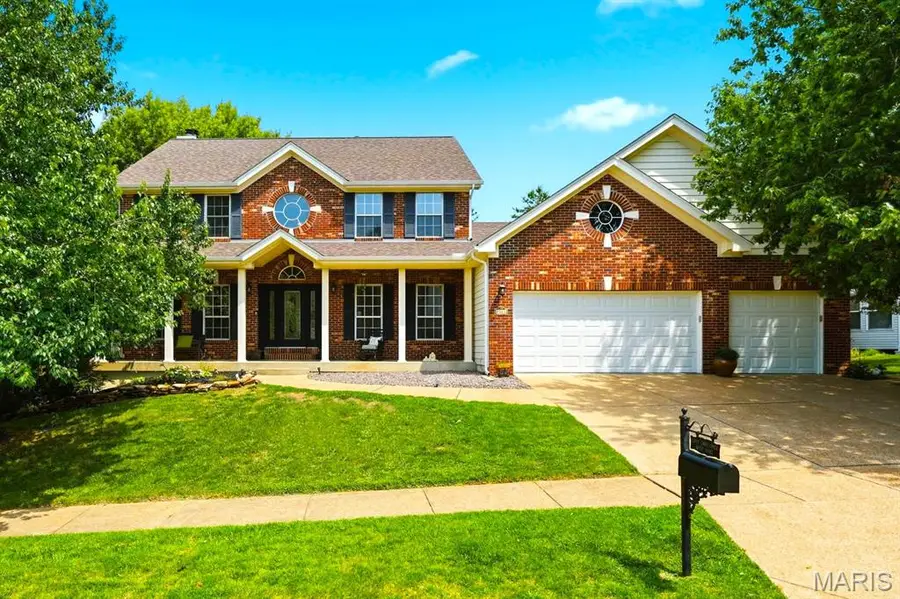 2561 Christopher Oaks Court, Oakville, MO 63129 - #2