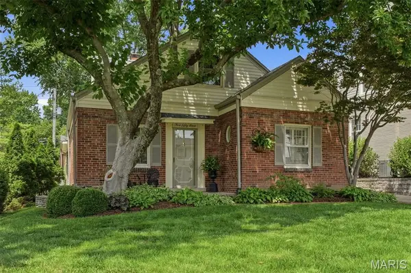 253 Elm Avenue, Glendale, MO 63122