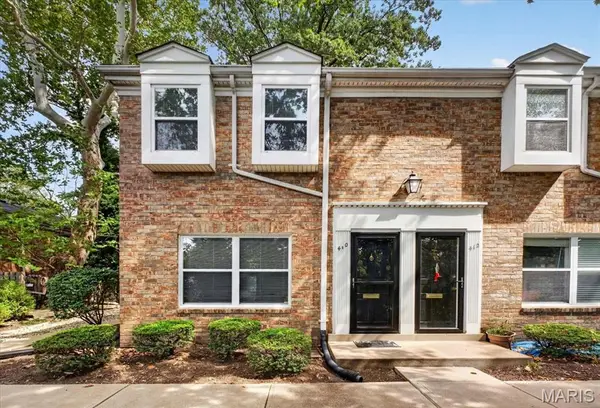 410 S Geyer Road, Kirkwood, MO 63122