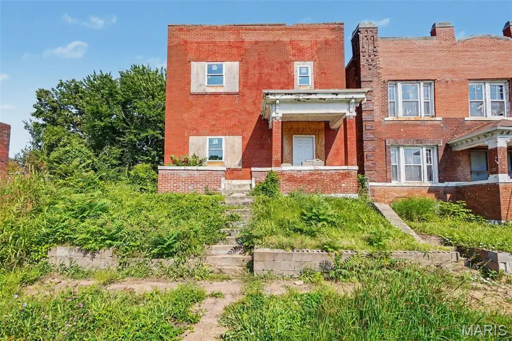 3067 Marcus Avenue, Saint Louis, MO 63115 - #1