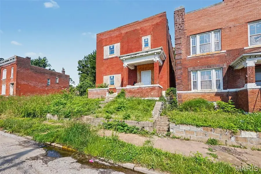 3067 Marcus Avenue, Saint Louis, MO 63115 - #2