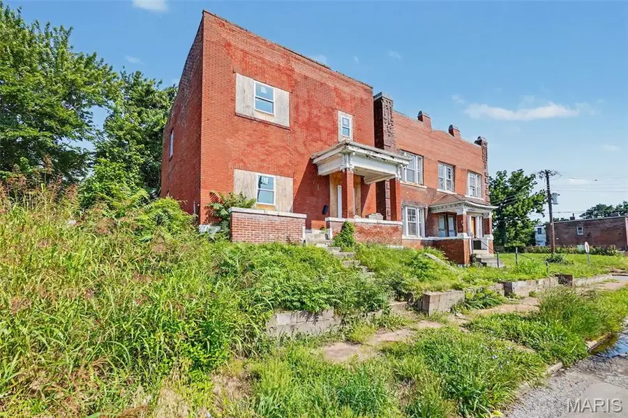 3067 Marcus Avenue, Saint Louis, MO 63115 - #3