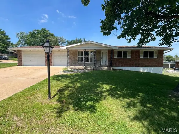 4102 Schlogl Drive, Unincorporated, MO 63125