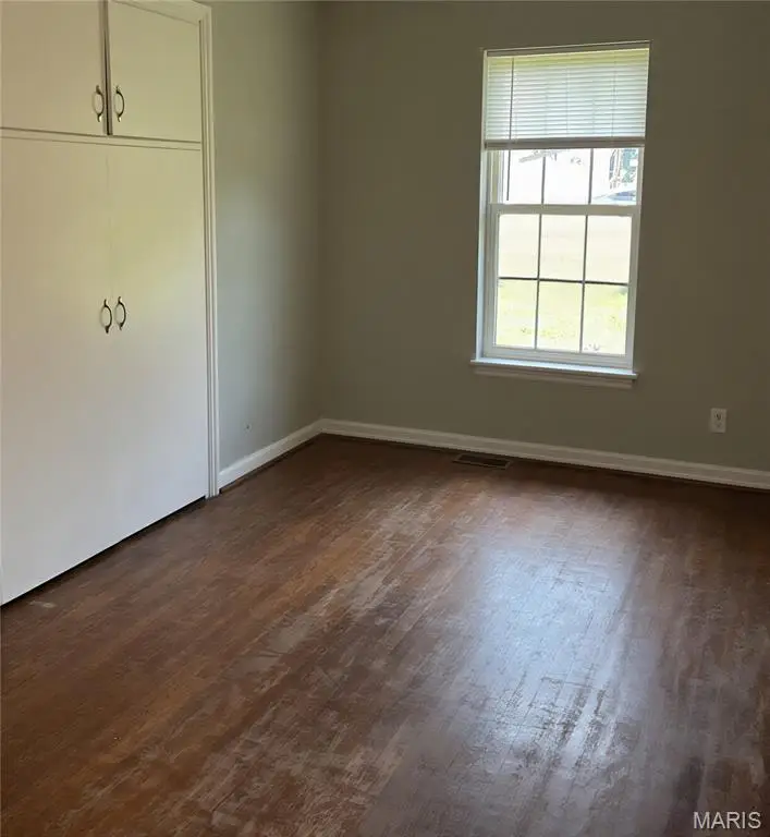 607 S Wood Avenue, Fredericktown, MO 63645 - #3