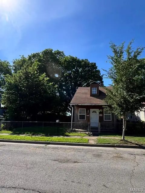 7819 Vermont Avenue, St Louis, MO 63111