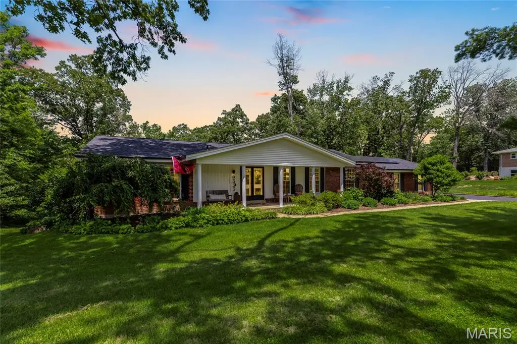 9333 Lincoln Drive, Sunset Hills, MO 63127 - #1