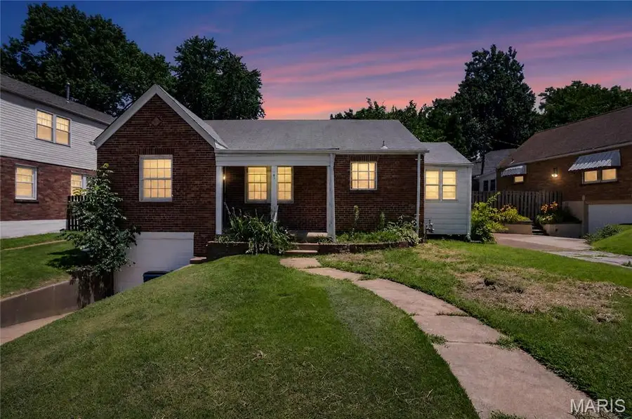 9013 Pallardy Lane, Overland, MO 63114 - #2