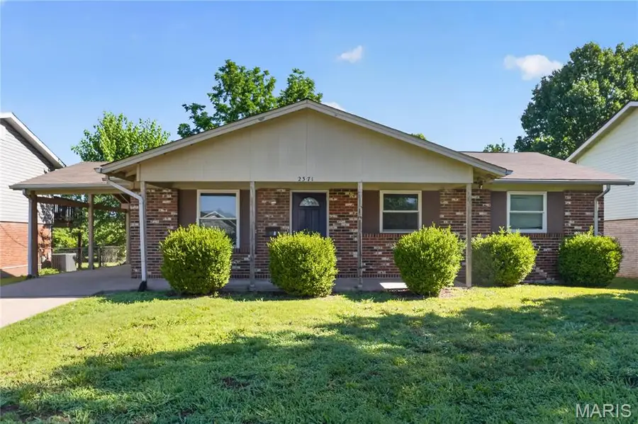 2371 Farflung Drive, Florissant, MO 63031 - #2