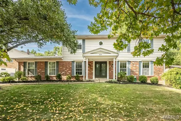 1019 Parkwatch Drive, Ballwin, MO 63011