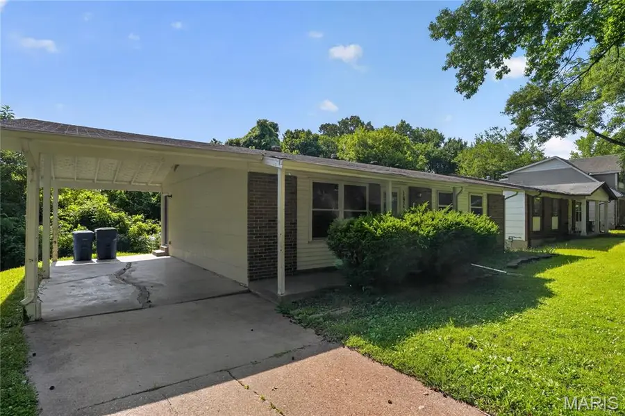 11926 Rio Grande Drive, Saint Louis, MO 63138 - #3