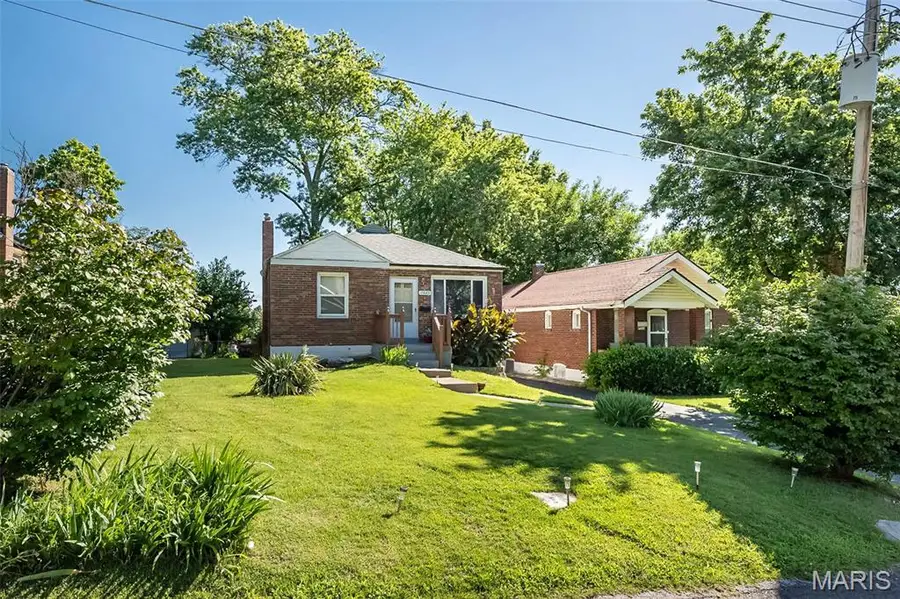 7025 Lena Avenue, Saint Louis, MO 63136 - #2