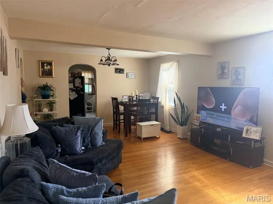 7025 Lena Avenue, Saint Louis, MO 63136 - #3