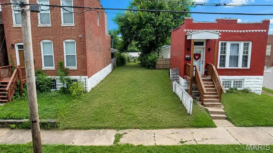 4368 Hunt Avenue, Saint Louis, MO 63110 - #3