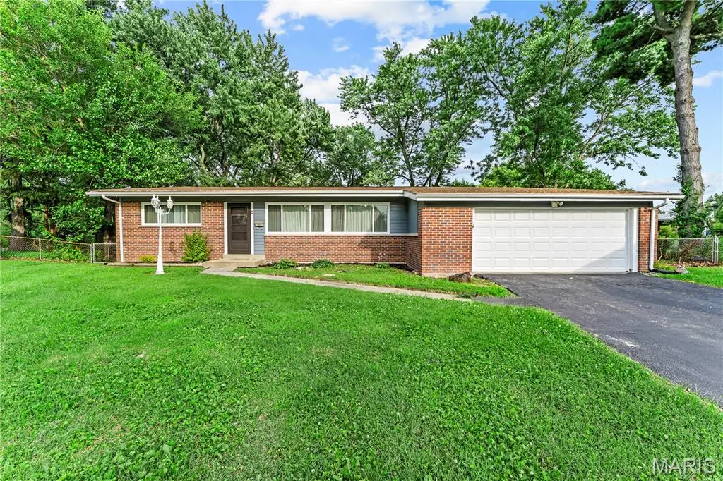 5 Filly Court, Florissant, MO 63033 - #1