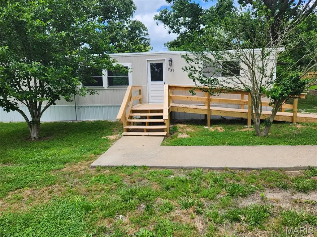 837 Dwight Street, Lebanon, MO 65536 - #1
