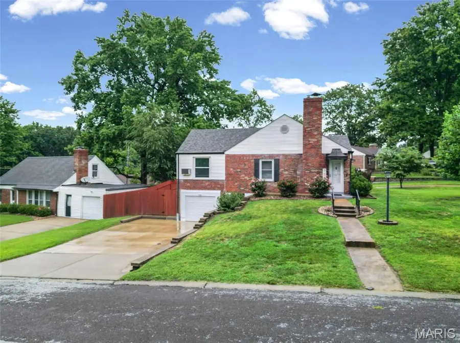 7045 Deerpath Drive, Affton, MO 63123 - #2