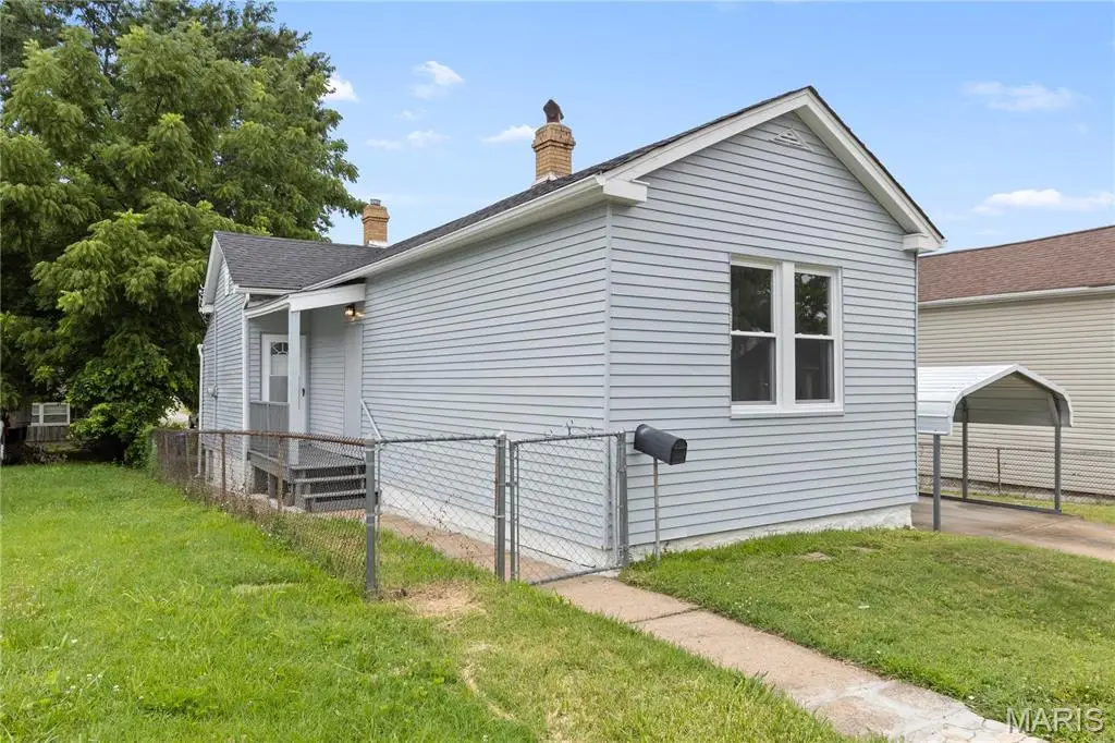 811 Regina Avenue, Saint Louis, MO 63125 - #1