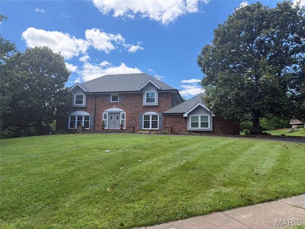 12405 Montsouris Drive, Creve Coeur, MO 63141 - #1