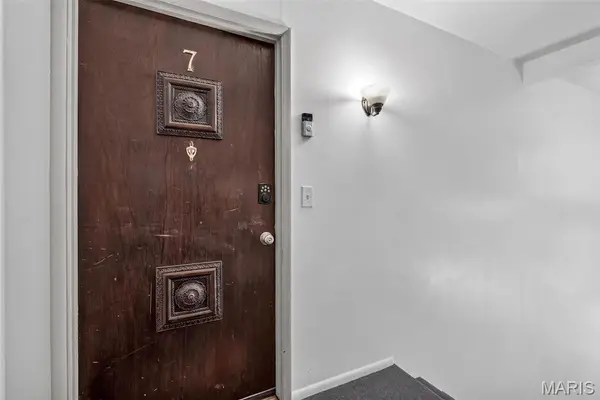11914 Gravois Road #7, St Louis, MO 63127
