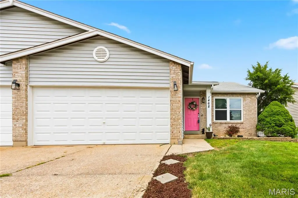 1468 Surrey Lane, Saint Peters, MO 63304 - #1