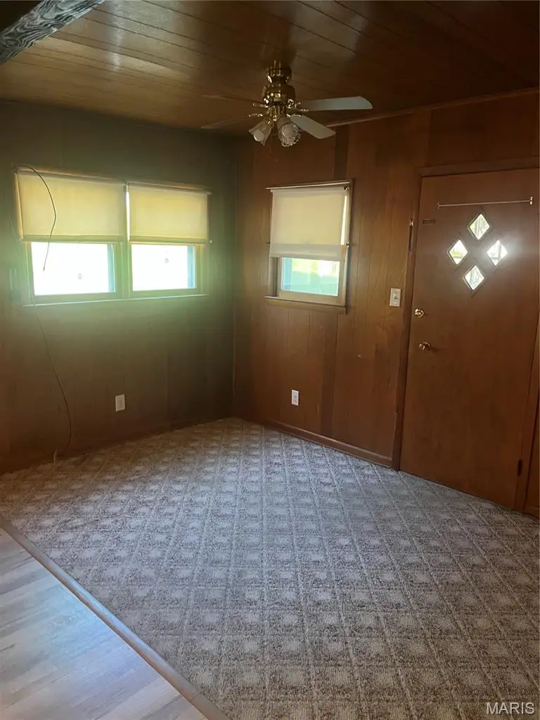 2706 Saint Marys Avenue, Hannibal, MO 63401 - #3