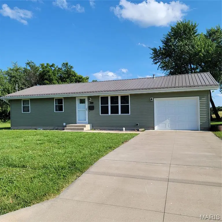 908 W Jackson Avenue, Owensville, MO 65066 - #1