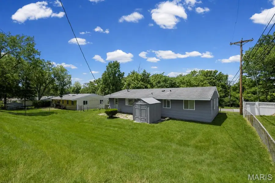 404 Spring Meadows Drive, Manchester, MO 63011 - #2