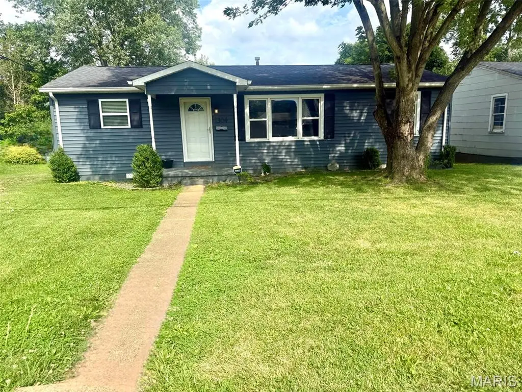 1304 N Middle Street, Farmington, MO 63640 - #1